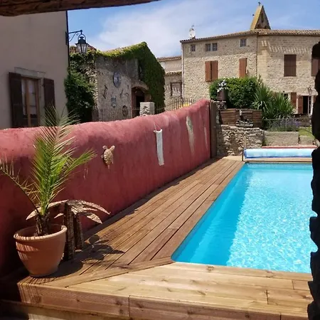 Domaine Du Prieure Couvent & Presbytere * قرقشونه