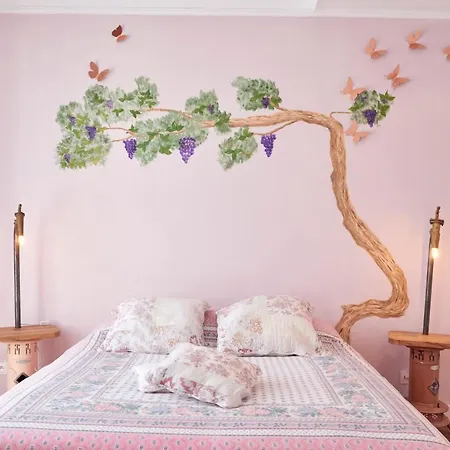 Domaine Du Prieure Couvent & Presbytere * قرقشونه