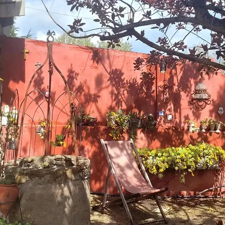 Domaine Du Prieure Couvent & Presbytere بيت للعطل