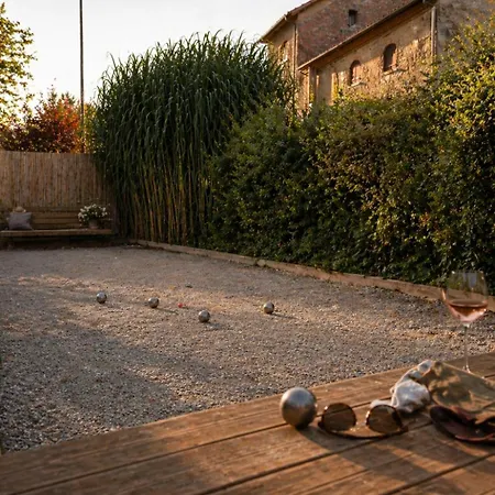 Prázdninový dům Domaine Du Prieure Avec Piscine Ancien Couvent & Presbytere