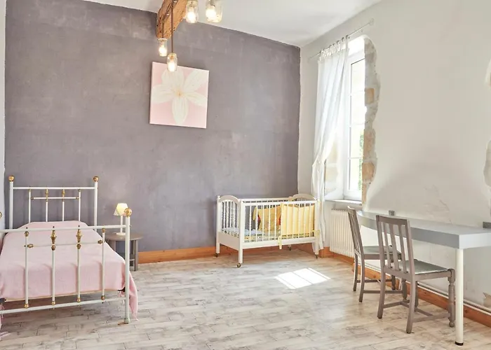 Domaine Du Prieure Couvent & Presbytere * קרקסון