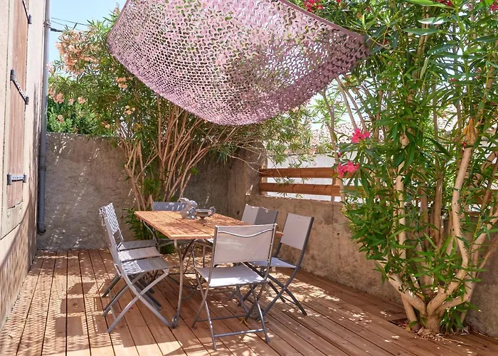 בית נופש Domaine Du Prieure Couvent & Presbytere