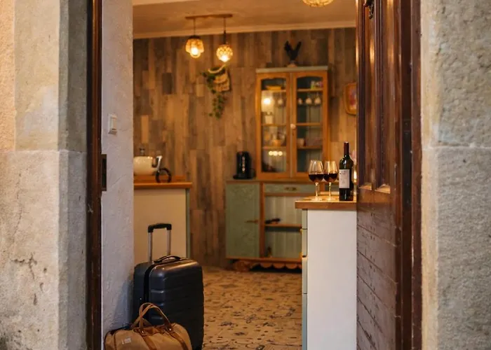 Domaine Du Prieure Avec Piscine Ancien Couvent & Presbytere 펜션